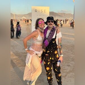 Meet your Posher, Iliya